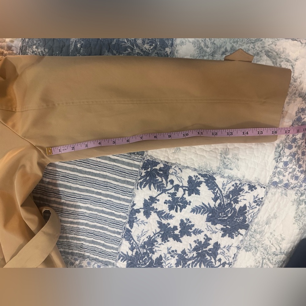 🧥 Farvalue Beige Trenchcoat, large, double breasted, buttons, knee length, belt - Picture 15 of 16